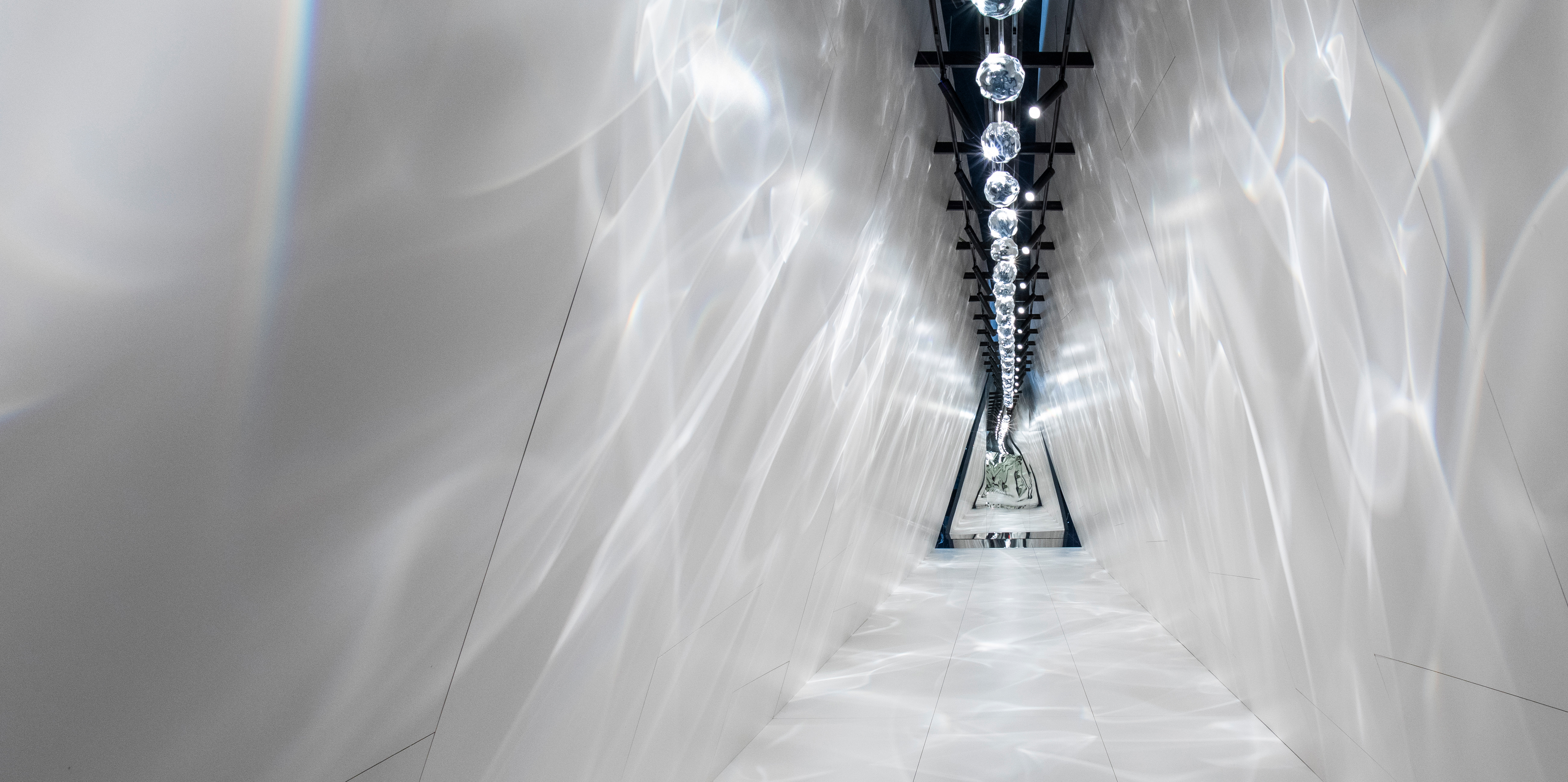 Immersive experiences for spaces, exhibitions and interiors by LAYER.