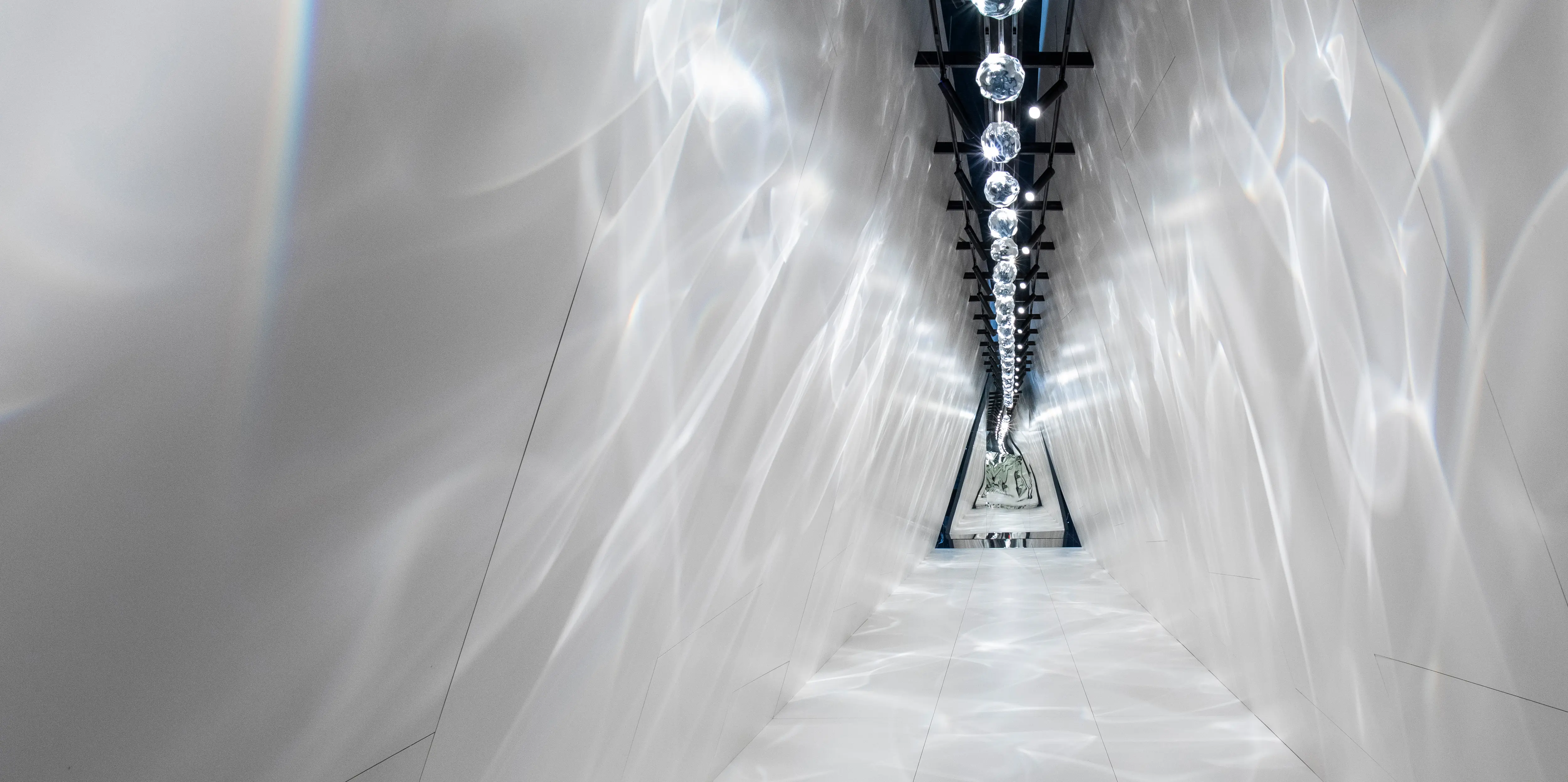 Immersive experiences for spaces, exhibitions and interiors by LAYER.