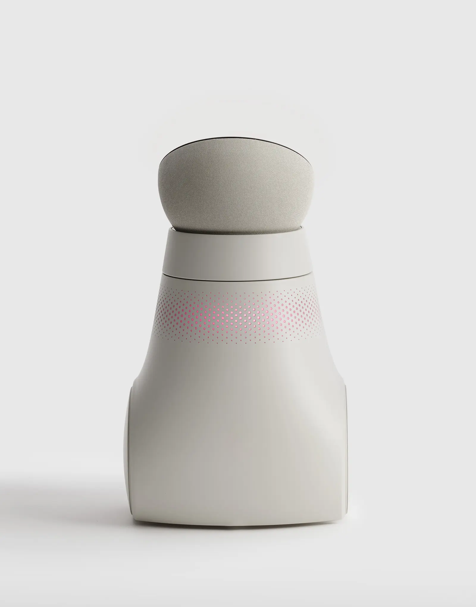 Buddy is an intelligent AI-based companion and powerful router that moves around the home and provides users with assistive services. Designed by LAYER for Deutsche Telekom.