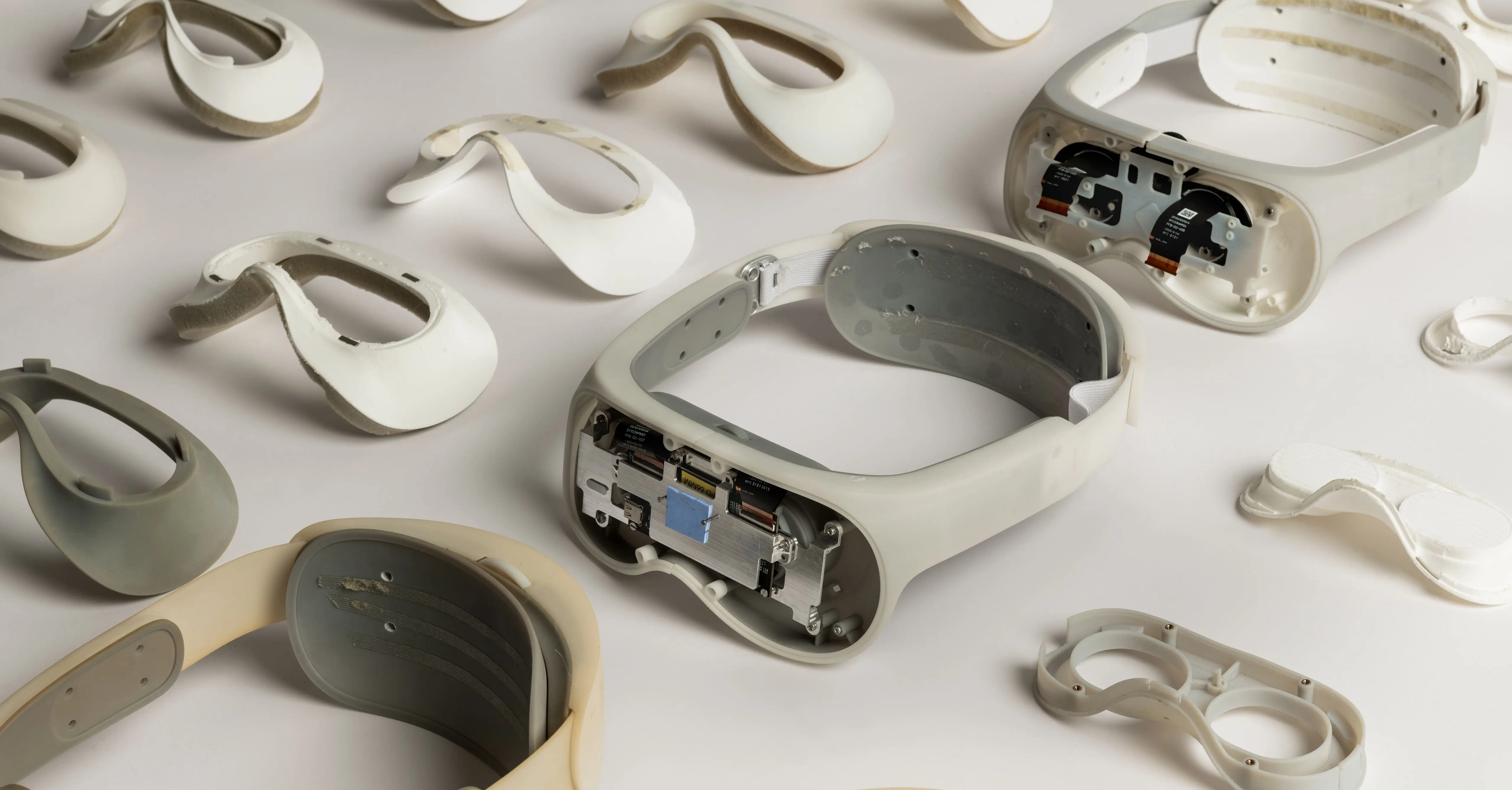 Unison is a next-generation VR headset designed to radically improve the comfort, performance and wearability of extended reality experiences. Designed, developed and engineered by LAYER.